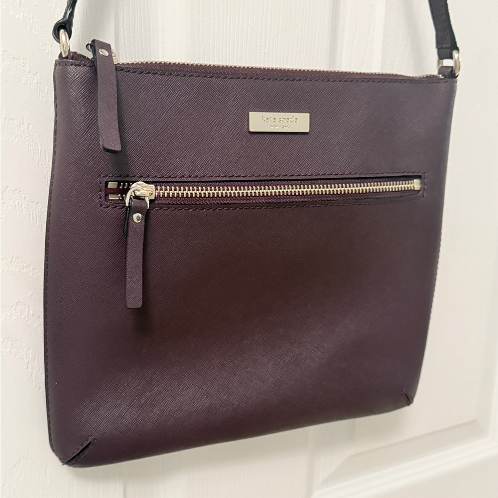 EXCELLENT CONDITION KATE SPADE Rima Laurel Way Crossbody Plum Color - Picture 2 of 11